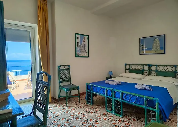 Hotel Phenicusa